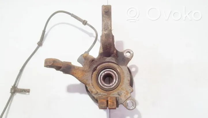 Mitsubishi Carisma Cubo de rueda delantera 