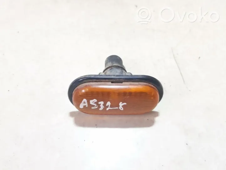 Renault Megane I Front fender indicator light 