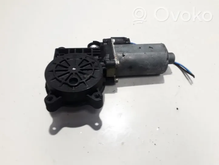 BMW 3 E46 Moteur de lève-vitre de porte avant 0130821716