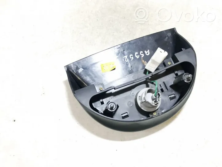 Hyundai XG Third/center stoplight 