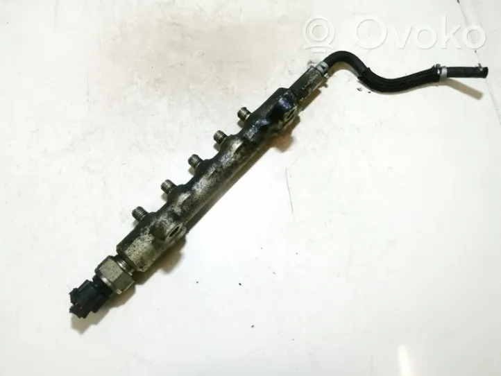 Toyota RAV 4 (XA30) Tuyau de conduite principale de carburant 8945871010