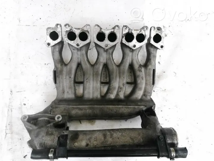 Renault Safrane Intake manifold 874337