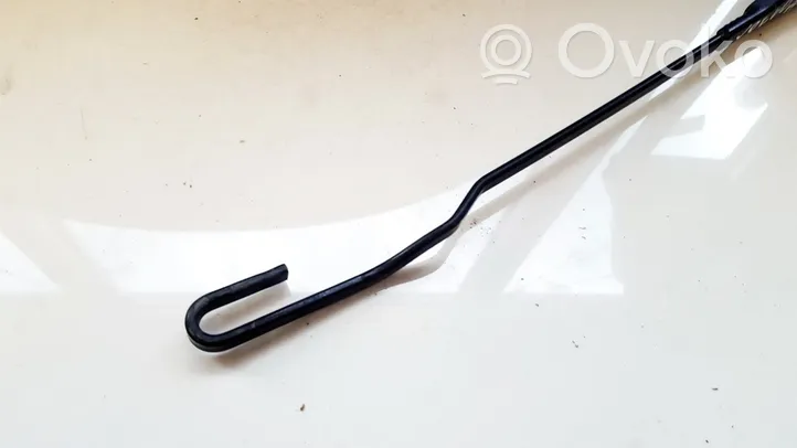 Volvo S40, V40 Front wiper blade arm 