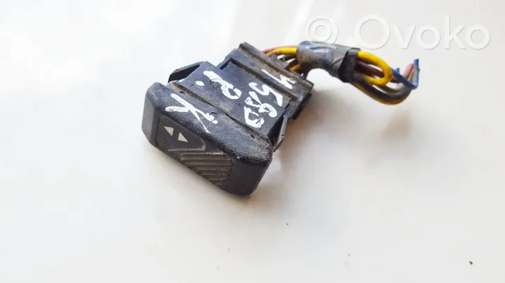 Renault Clio I Electric window control switch 