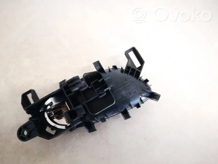 Nissan Qashqai Priekinė atidarymo rankenėlė vidinė 806714ea0a