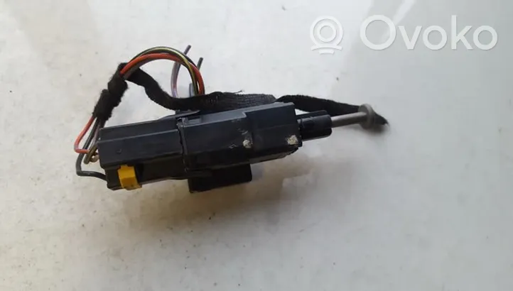 Opel Zafira A Brake pedal sensor switch 09132199