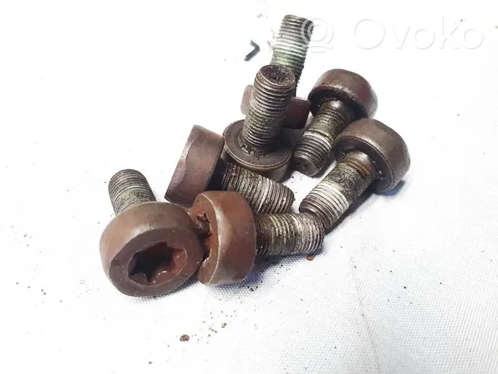 Renault Master II Nuts/bolts 