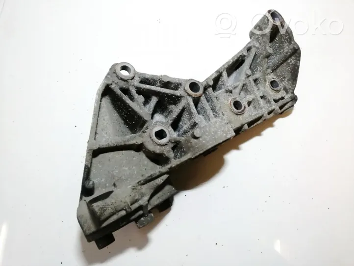 Renault Clio II Support, suspension du moteur 