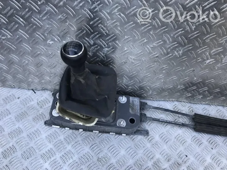 Volkswagen Golf V Palanca/selector de cambios (interno) 1k0711091