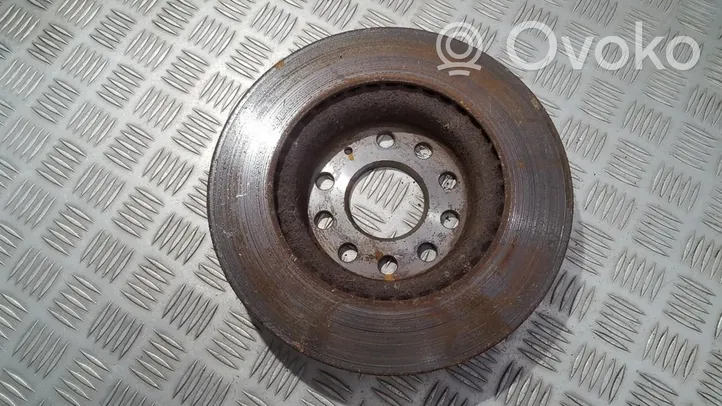 Volkswagen Golf V Disque de frein avant 