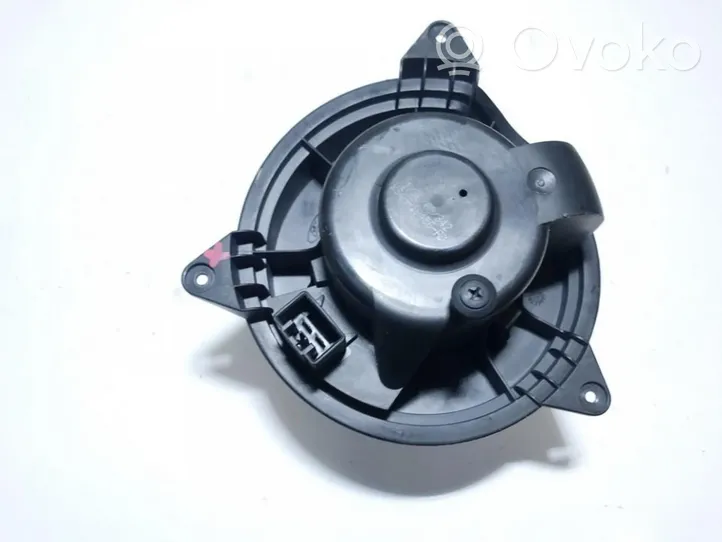 Ford Focus Ventola riscaldamento/ventilatore abitacolo 13600342