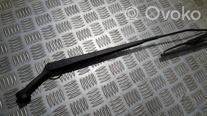 Daihatsu Terios Front wiper blade arm 5740