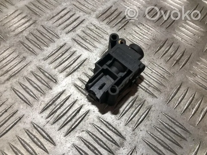 Ford Explorer Fuel cut-off switch 9152z135d3