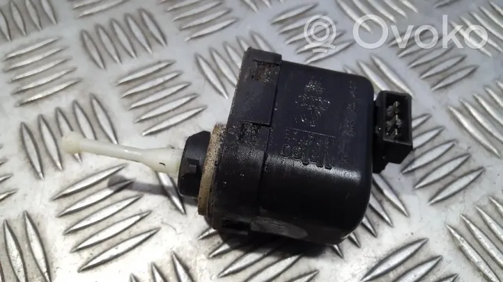 Audi A4 S4 B5 8D Headlight level adjustment motor 