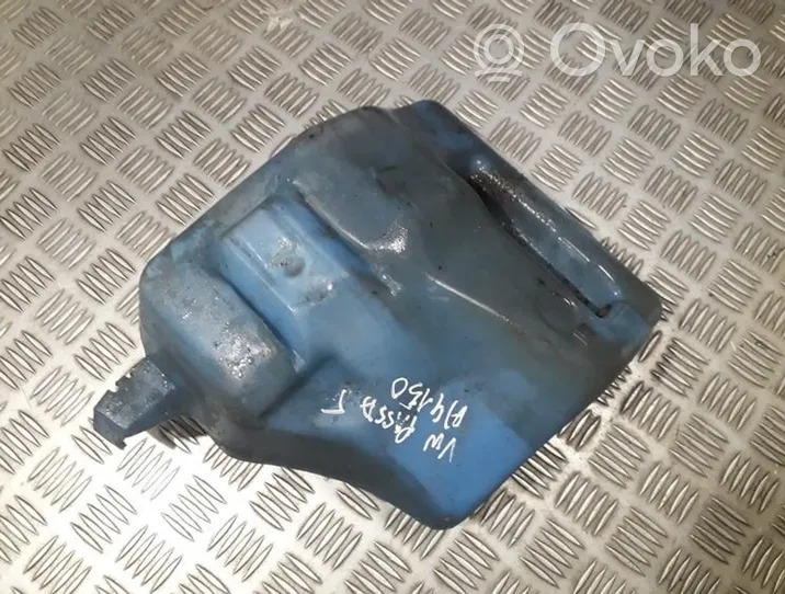 Volkswagen PASSAT B3 Zbiornik płynu do spryskiwaczy szyby przedniej / czołowej 357955453