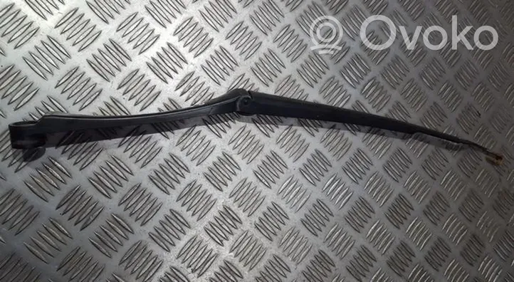 Toyota RAV 4 (XA30) Front wiper blade arm 338W