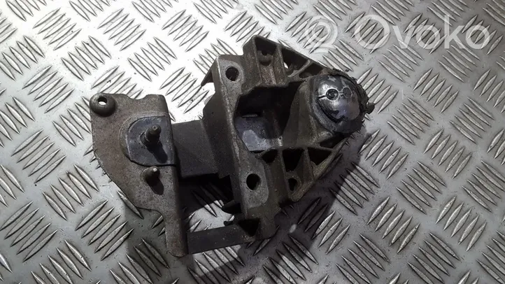 Renault Scenic I Engine mounting bracket 7700841288