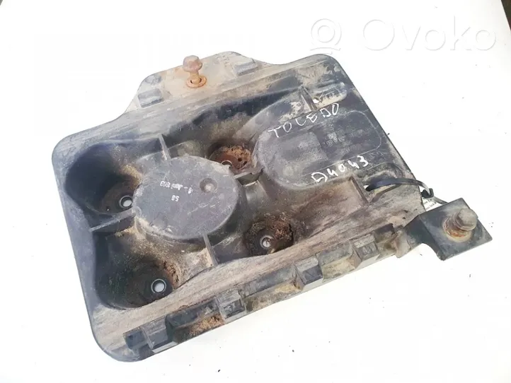 Seat Toledo II (1M) Support batterie 1J0804373A