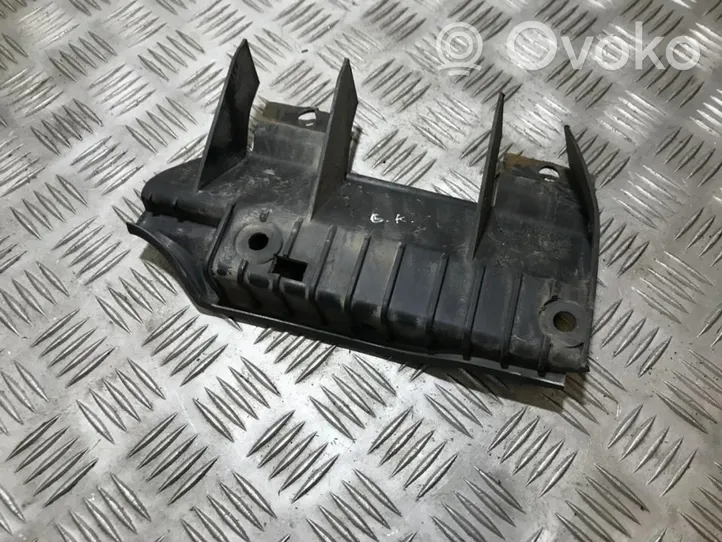 Volvo S40, V40 Support de pare-chocs arrière 888141lh