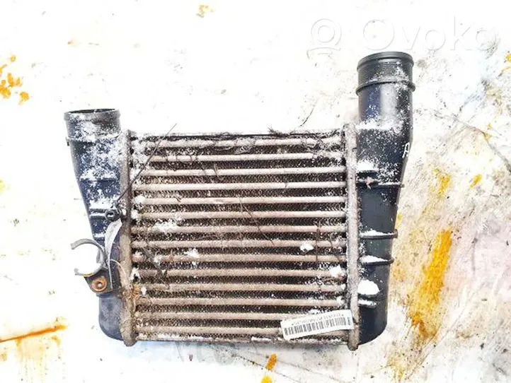 Audi A4 S4 B7 8E 8H Chłodnica powietrza doładowującego / Intercooler 8e0145805aa