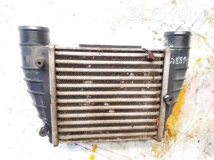 Audi A4 S4 B7 8E 8H Chłodnica powietrza doładowującego / Intercooler 8e0145806m