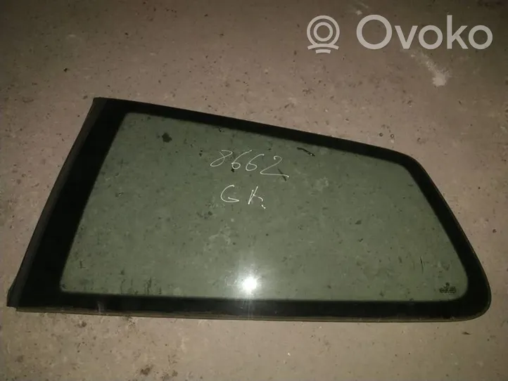 Volkswagen Polo Rear side window/glass 