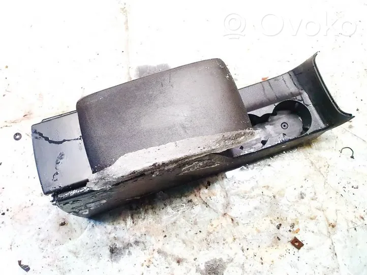 Volkswagen PASSAT B5.5 Armrest 3b0862531