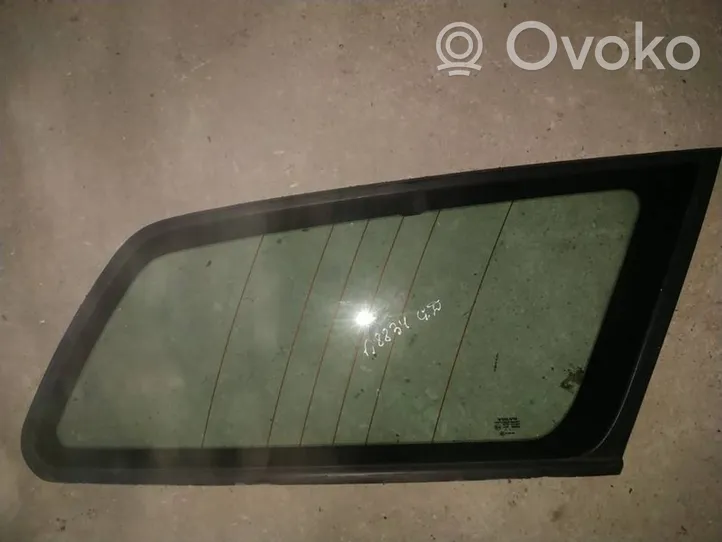 Volvo V50 Rear side window/glass 