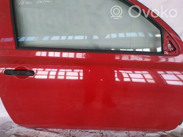 Nissan Micra Drzwi przednie raudonos