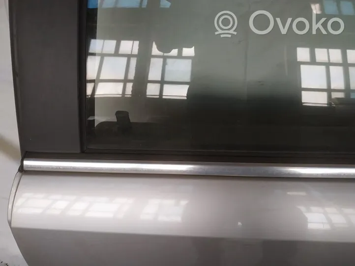 Opel Vectra C Rivestimento modanatura del vetro della portiera posteriore 