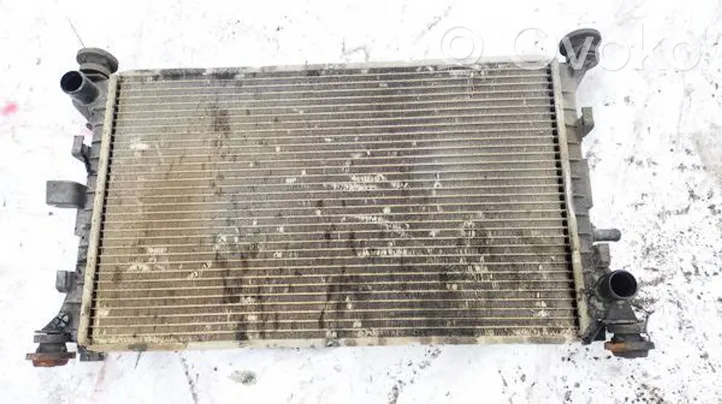 Ford Focus Coolant radiator XS4H8C342DA