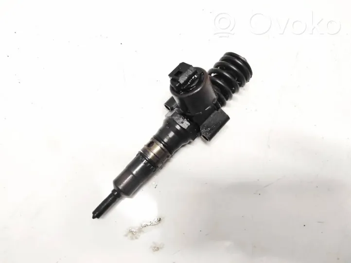 Volkswagen Touran I Injecteur de carburant 03g130073b