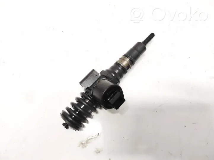 Volkswagen Touran I Injecteur de carburant 03g130073b