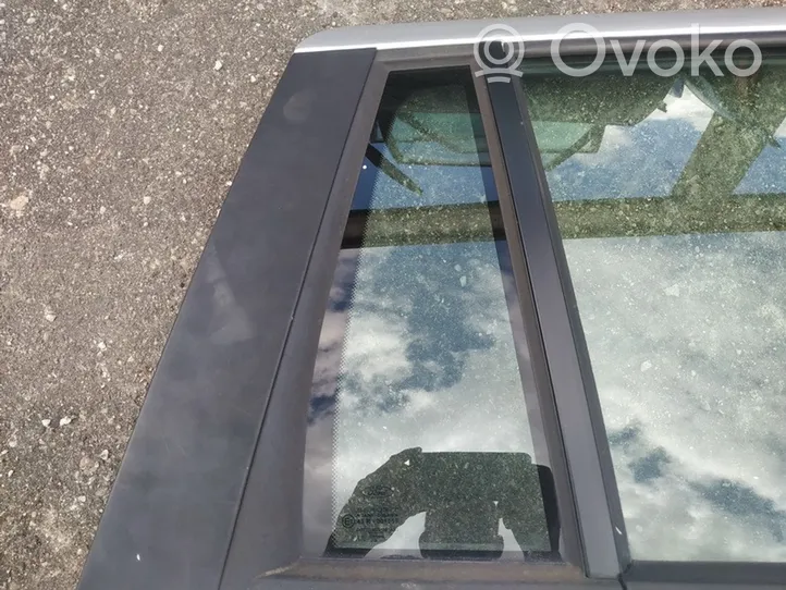 Ford Mondeo Mk III Rear vent window glass 