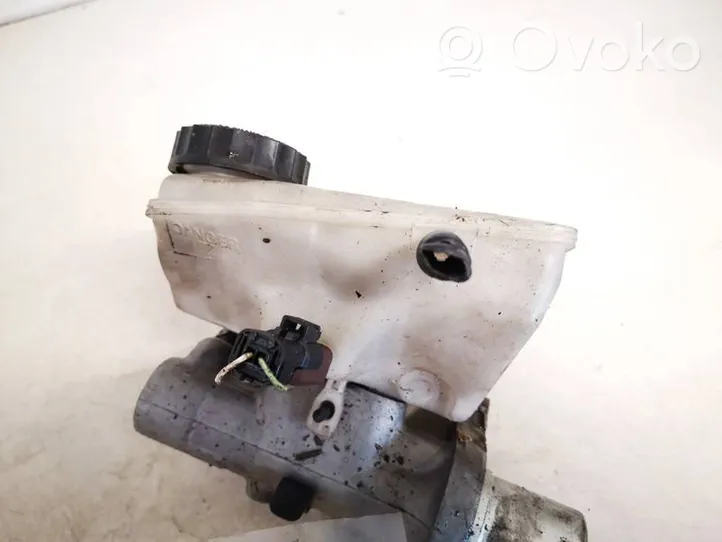 Citroen C8 Brake fluid reservoir 