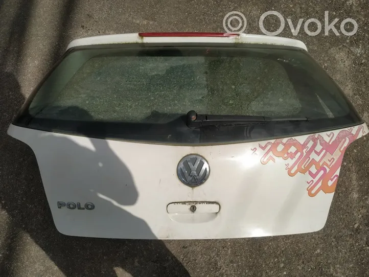 Volkswagen Polo Takaluukun/tavaratilan kansi baltas