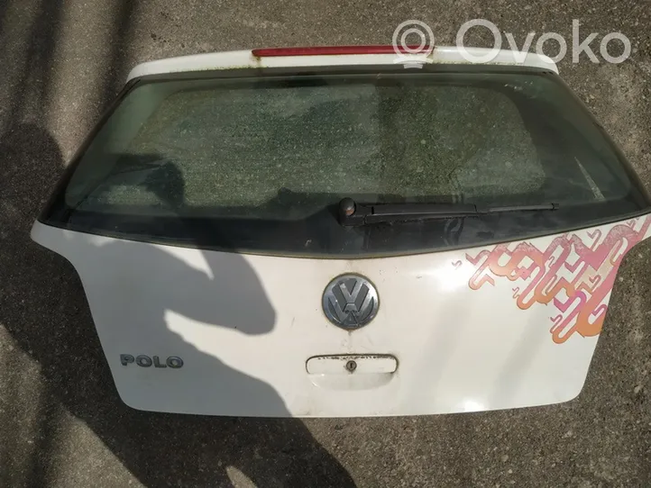 Volkswagen Polo Takaluukun/tavaratilan kansi baltas