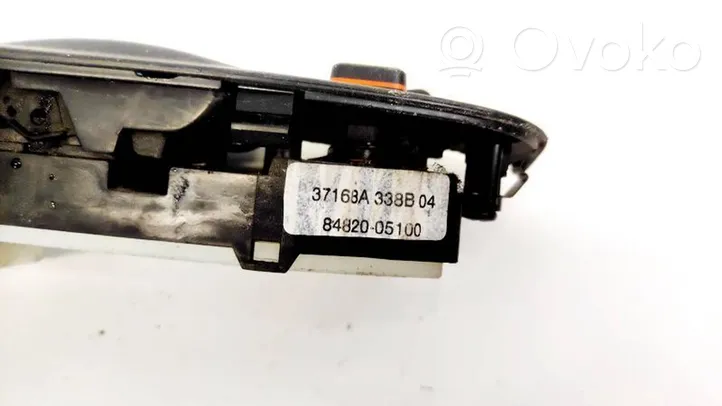 Toyota Avensis T250 Interruttore di controllo dell’alzacristalli elettrico 8482005100