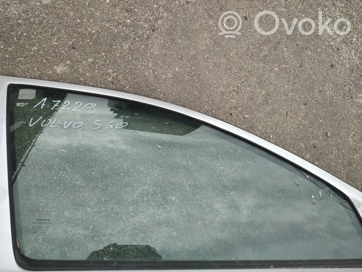 Volvo S60 Vitre de fenêtre porte avant (4 portes) 