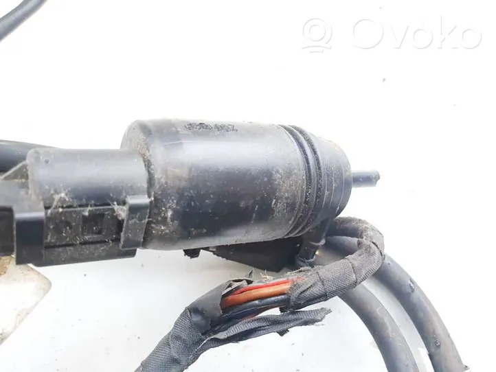 BMW 3 E90 E91 Windscreen/windshield washer pump 67127199567