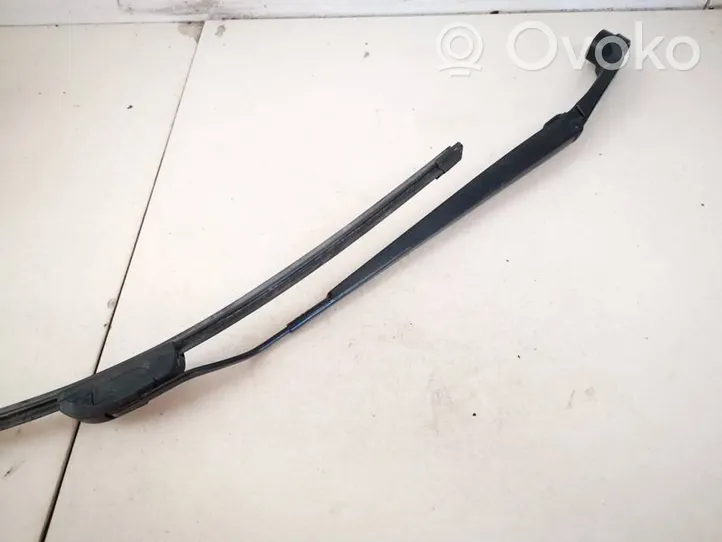 Hyundai i20 (GB IB) Front wiper blade arm w75786