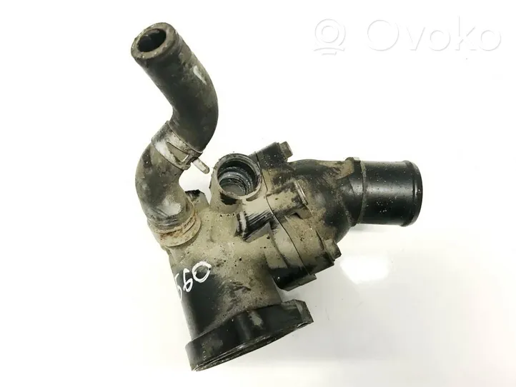 Toyota Auris 150 Tuyau de liquide de refroidissement moteur 163230R011A