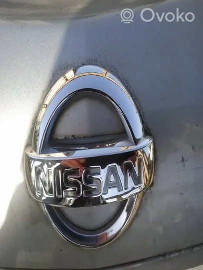Nissan Primera Logo, emblème, badge 
