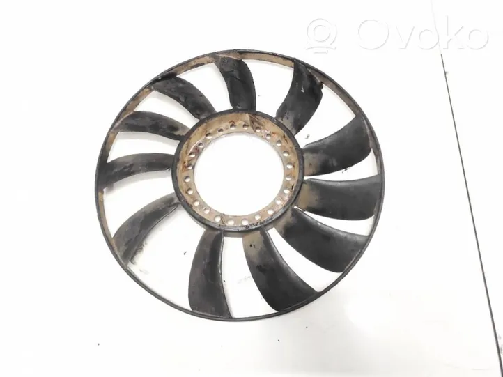 Audi A4 S4 B5 8D Convogliatore ventilatore raffreddamento del radiatore 058121301b