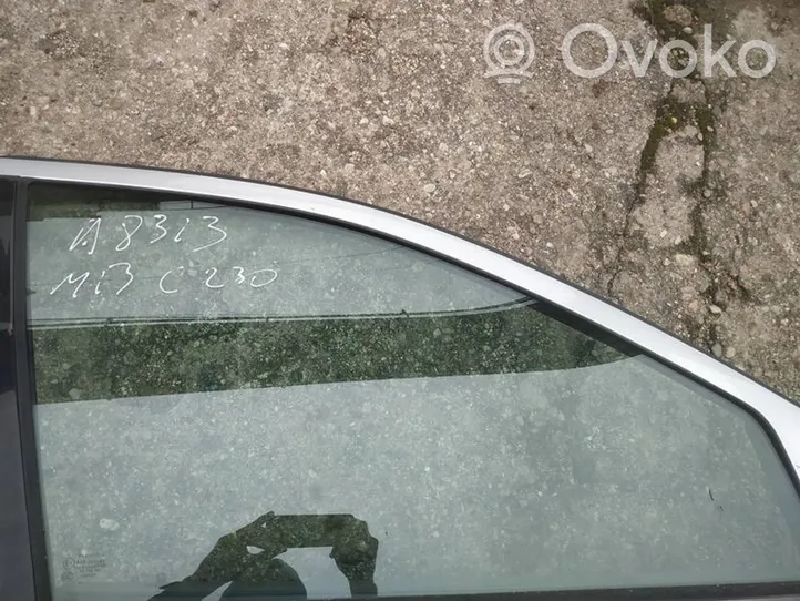 Mercedes-Benz C W203 Front door window glass four-door 