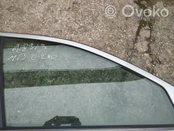 Mercedes-Benz C W203 Front door window glass four-door 