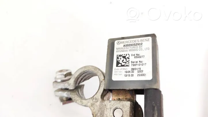 Mercedes-Benz E W212 Câble de batterie positif A0009052902