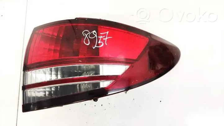 Toyota Previa (XR30, XR40) II Lampa tylna 