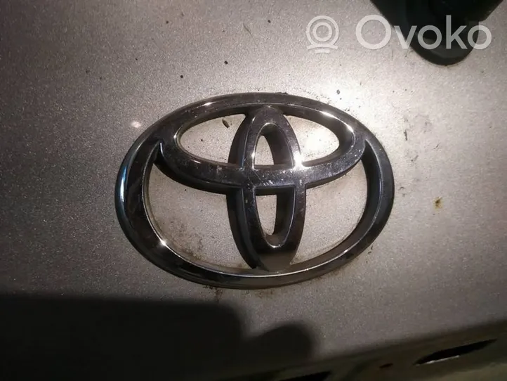 Toyota Previa (XR30, XR40) II Logotipo/insignia/emblema del fabricante 