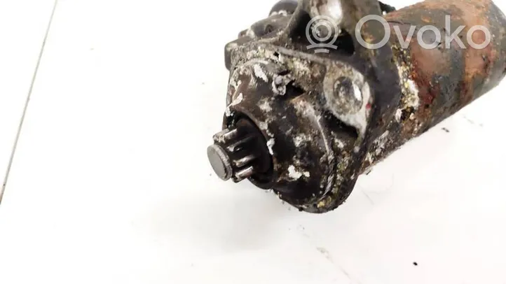 Volkswagen Golf III Starter motor 